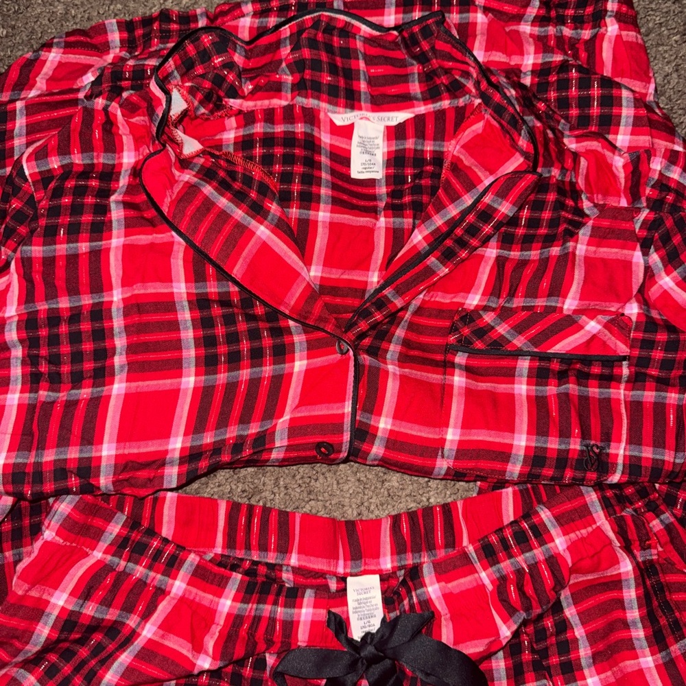 Victoria's Secret Flannel Pajama Set
